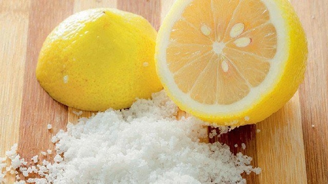 Chanh và muối có thể giúp mọi người đánh tan phần mỡ thừa