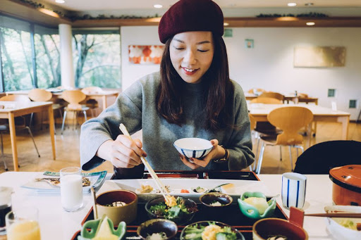 bí quyết giảm cân của phụ nữ Nhật trong ăn uống