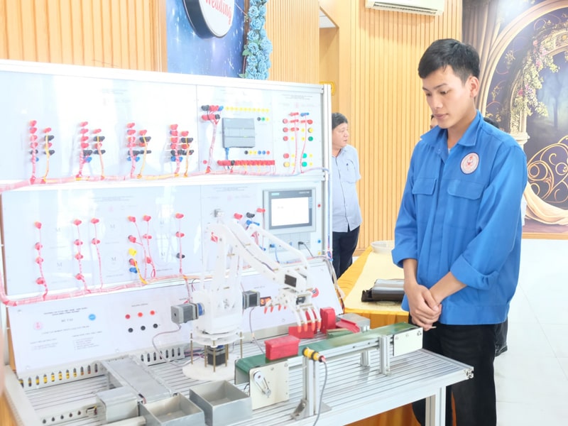 Top 8 Trường Dạy Nghề Điện Công Nghiệp Ở Nghệ An Uy Tín 16