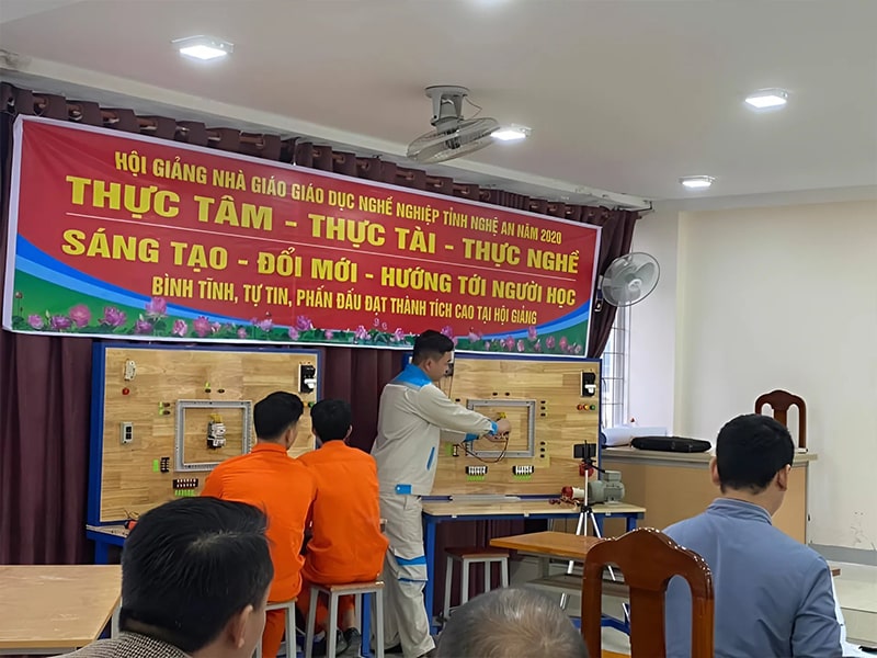 Top 8 Trường Dạy Nghề Điện Công Nghiệp Ở Nghệ An Uy Tín 17