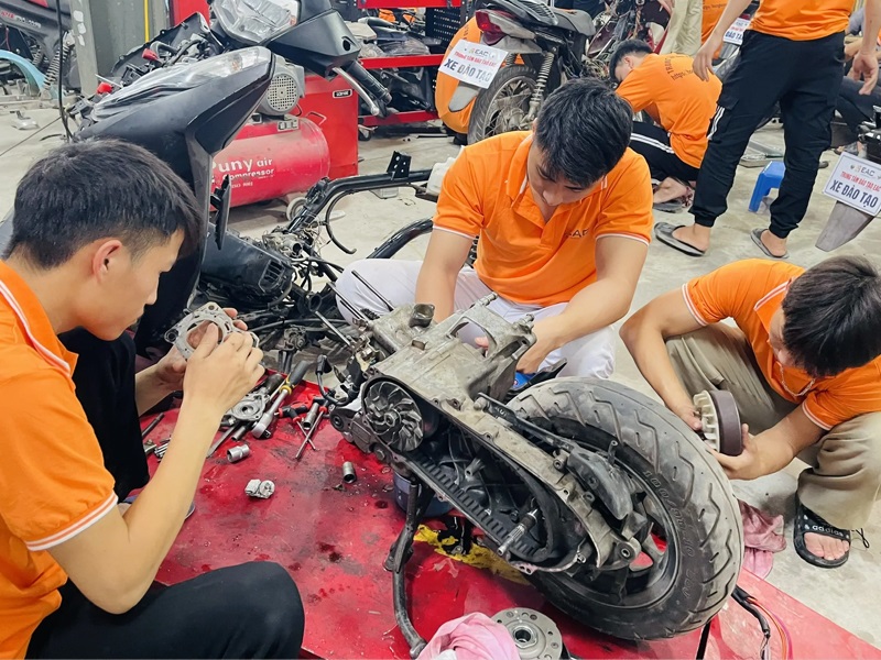 Top 5 Trường Dạy Nghề Sửa Chữa Xe Máy Ở Nghệ An & Các Tỉnh Lân Cận 8
