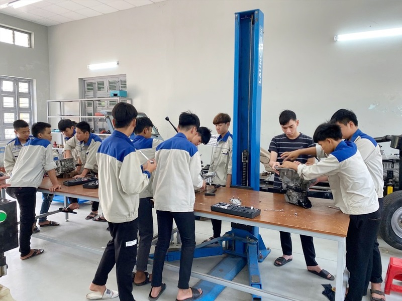 Top 5 Trường Dạy Nghề Sửa Chữa Xe Máy Ở Nghệ An & Các Tỉnh Lân Cận 12