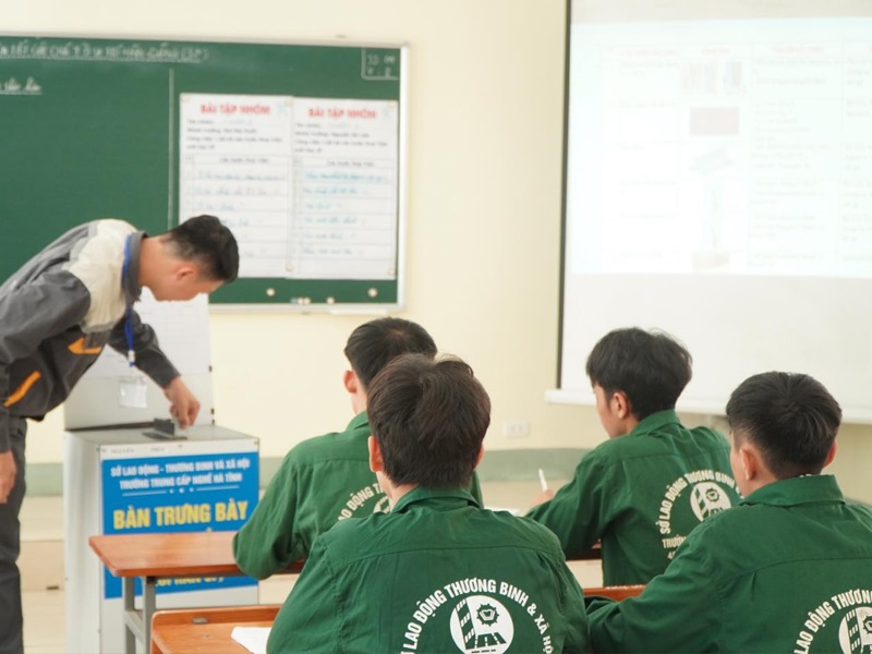 Top 5 Trường Dạy Nghề Sửa Chữa Xe Máy Ở Nghệ An & Các Tỉnh Lân Cận 10