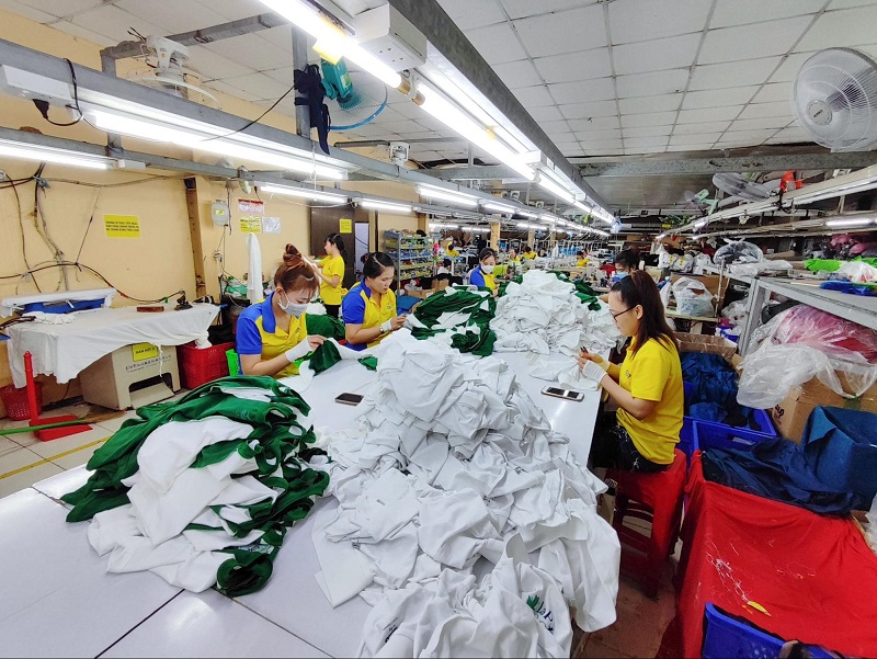 Báo giá may đồng phục theo yêu cầu tại Phường Phú Định 15